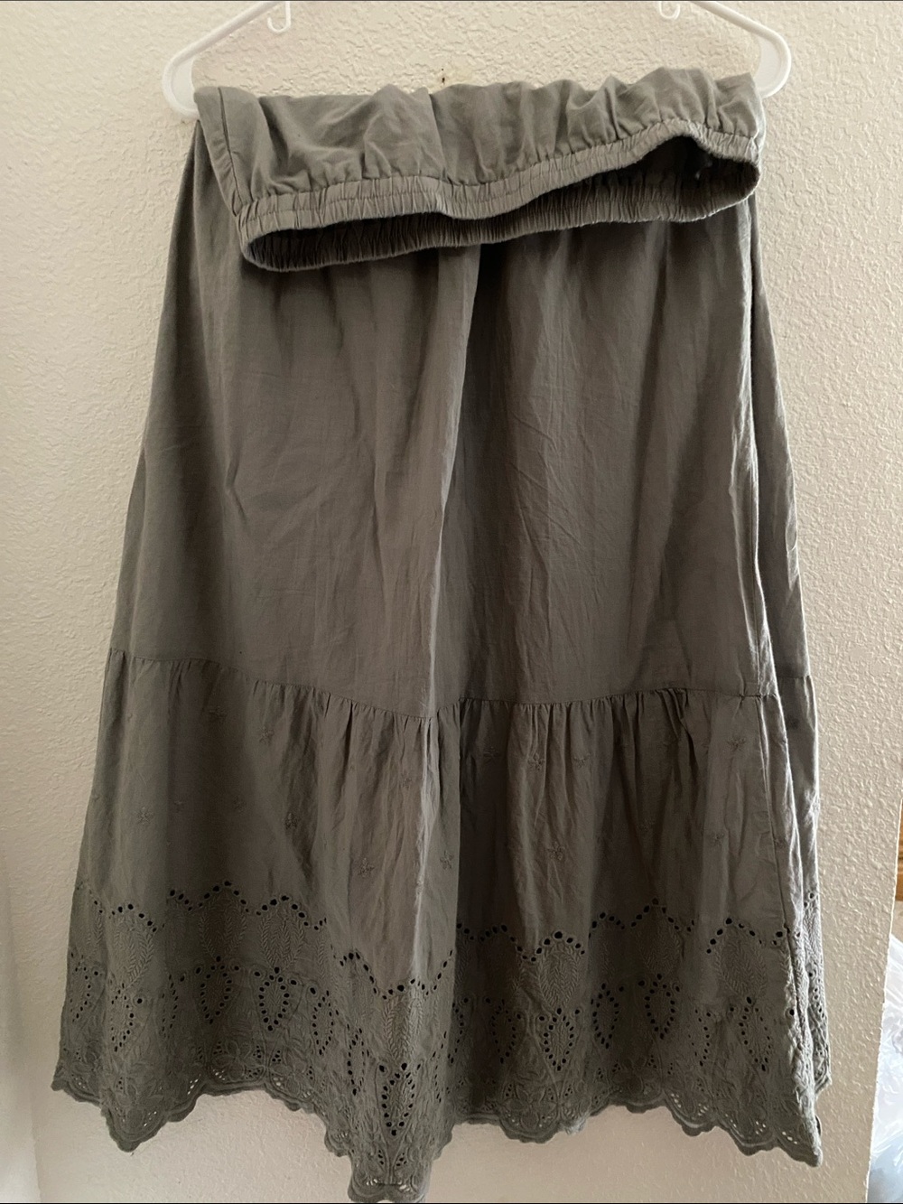 Neuflora Delphi Skirt - Dusty Sage, Size Small - Picture 3 of 7